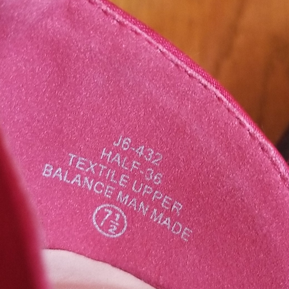 Women's shoes - Picture 5 of 8